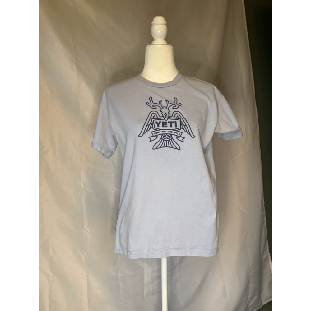 YETI Built For The Wild T-Shirt Men's Medium Light Blue Graphic Horn Fin Feather